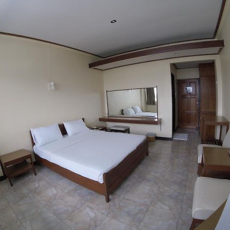 Tapee Hotel Сураттхани Экстерьер фото
