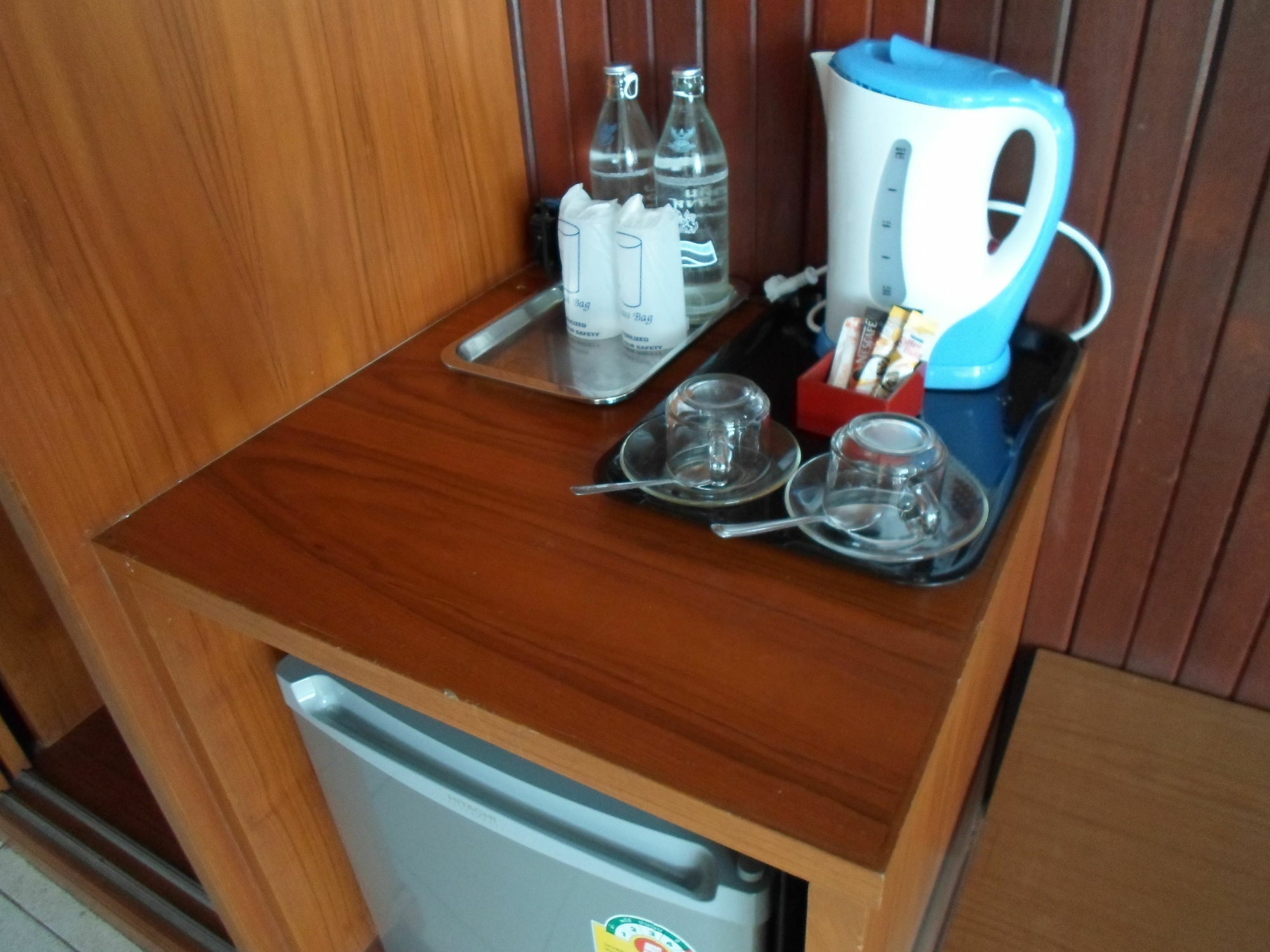 Tapee Hotel Сураттхани Экстерьер фото